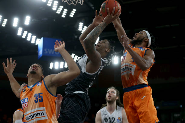 到争夺季后 到争夺季后