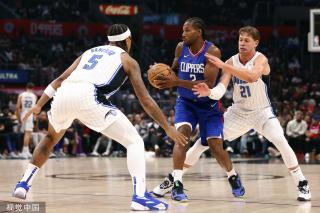 18岁的亚 18岁的亚